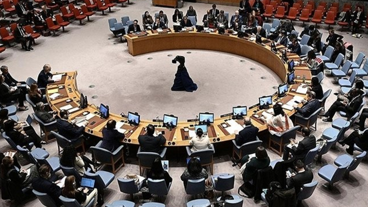 Türkiye üzerinden Suriye'ye sınır ötesi yardım sevkiyatı 6 ay daha uzatıldı