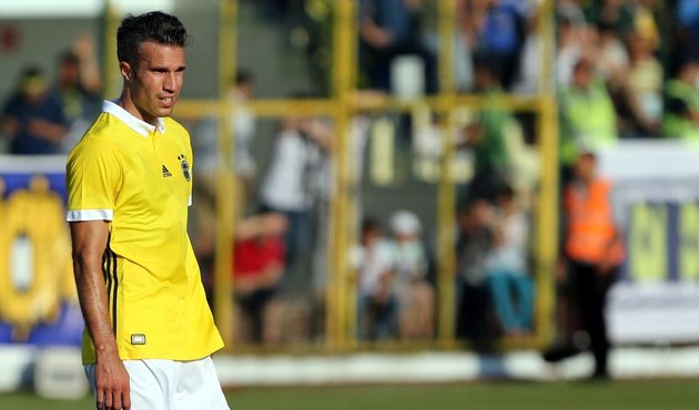 Robin van Persie yeni sezon için bomba gibi