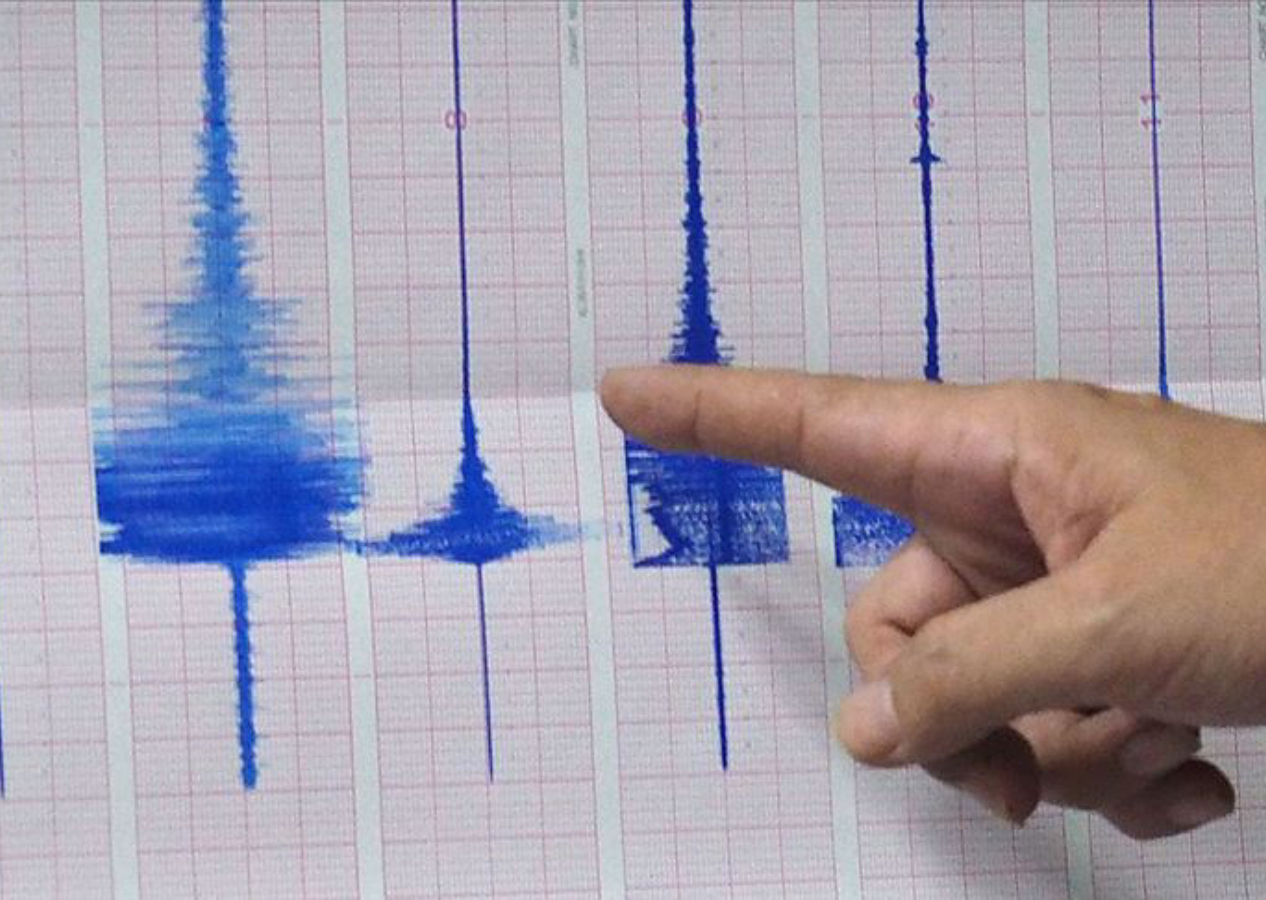 7.6 büyüklüğünde deprem! Uyarı yapıldı...