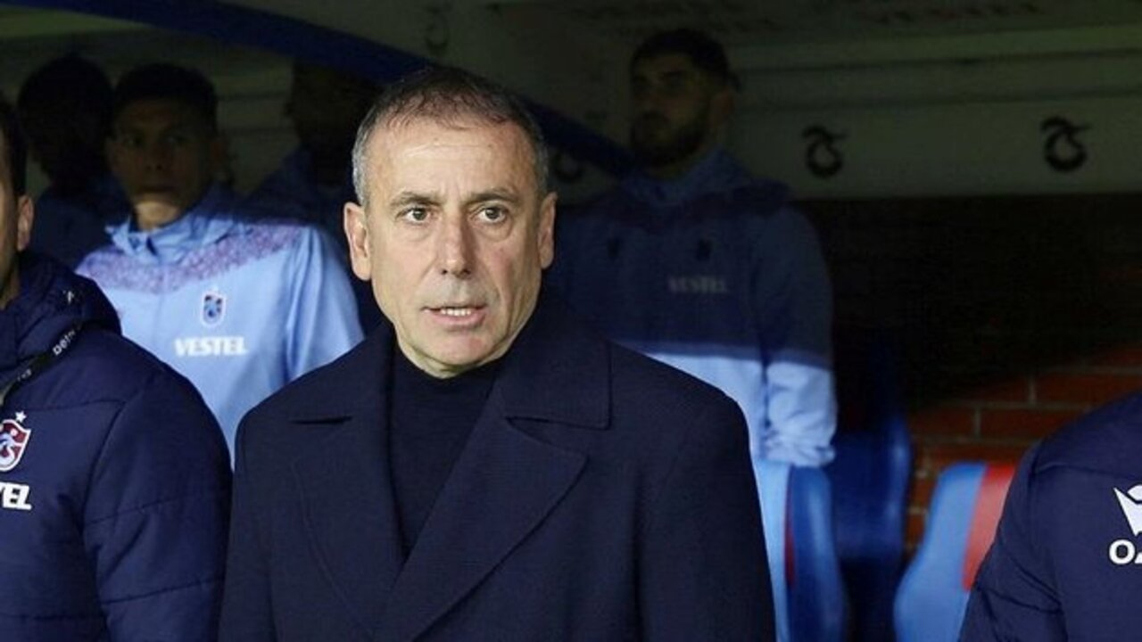 Trabzonspor Teknik Direktörü Abdullah Avcı Alanyaspor mağlubiyeti sonrası konuştu: Hastalıklı ve geçici olmayan bir durum...
