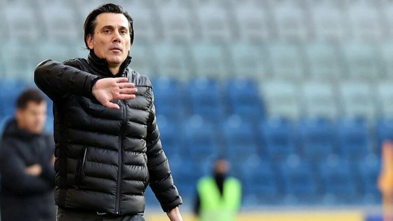 Adana Demirspor Teknik Direktör Vincenzo Montella Başakşehir mağlubiyeti sonrası konuştu: Birileri bunu bana anlatsın...
