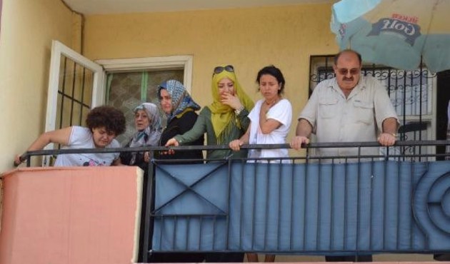 Emekli kadın polis intihar etti...