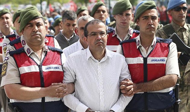 15 Temmuz şehidinin eşinden  flaş iddia! "Eşimi öldüren Tuğgeneral..."