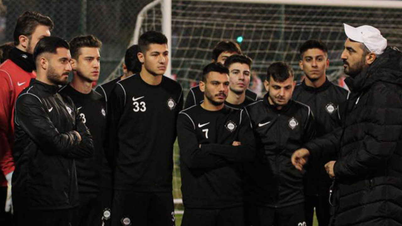 Altay deplasmanda gülemiyor