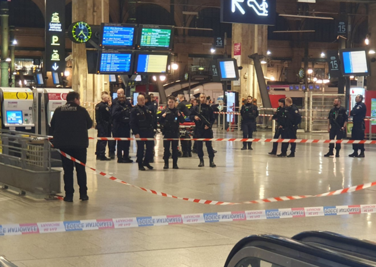 Paris'te tren istasyonunda saldırı! Çok sayıda yaralı var...