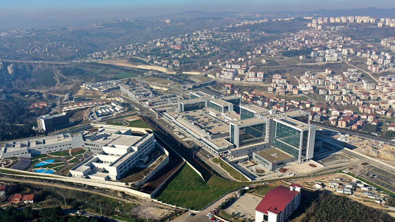 Türkerler Holding'in yapımını üstlendiği Kocaeli Şehir Hastanesi basına tanıtıldı