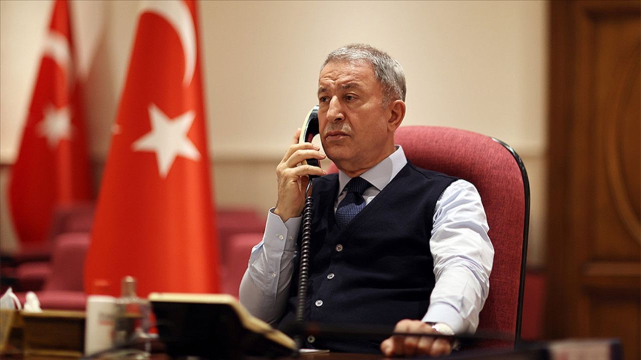 Bakan Akar Reznikov ile görüştü