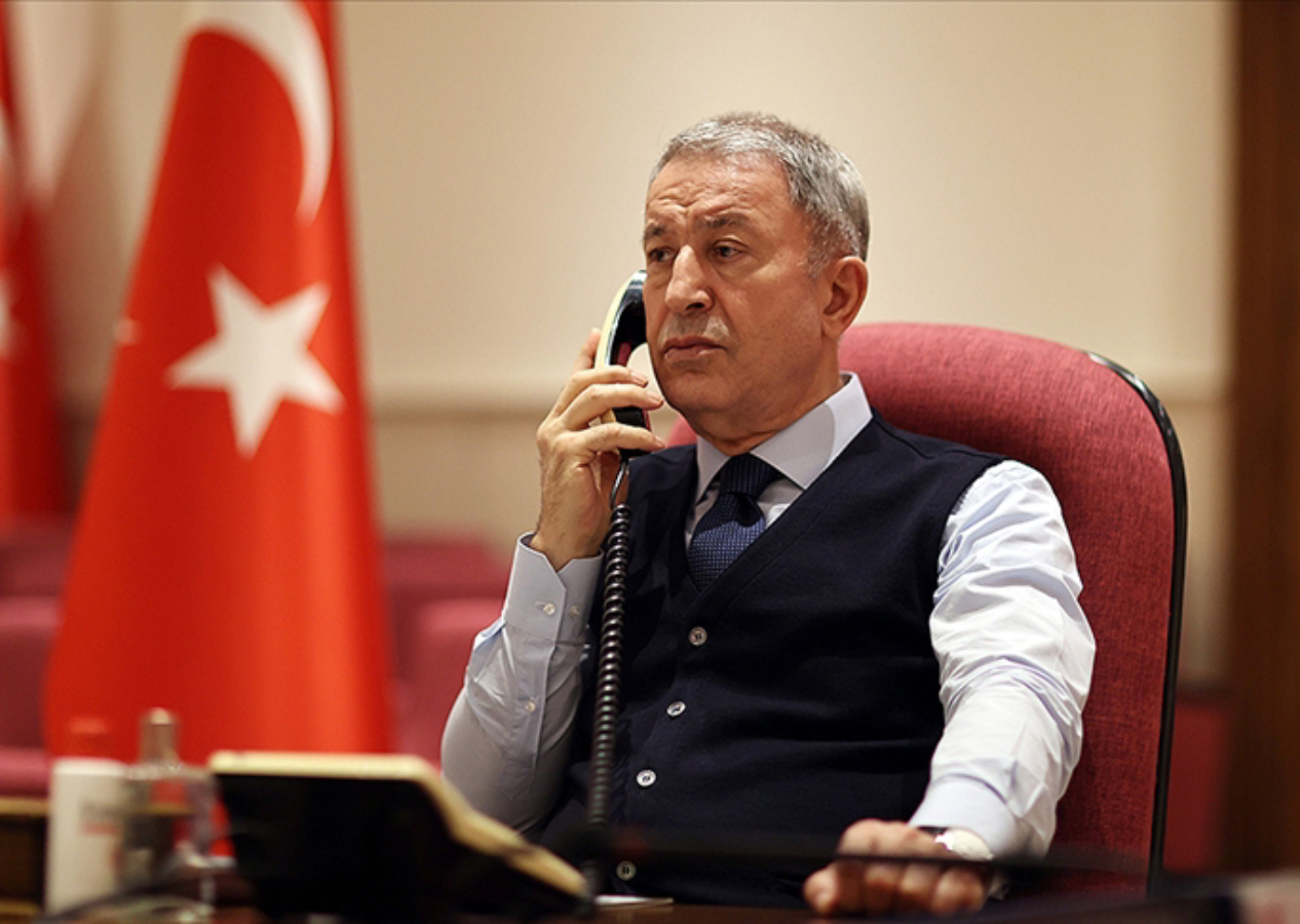Bakan Akar Reznikov ile görüştü