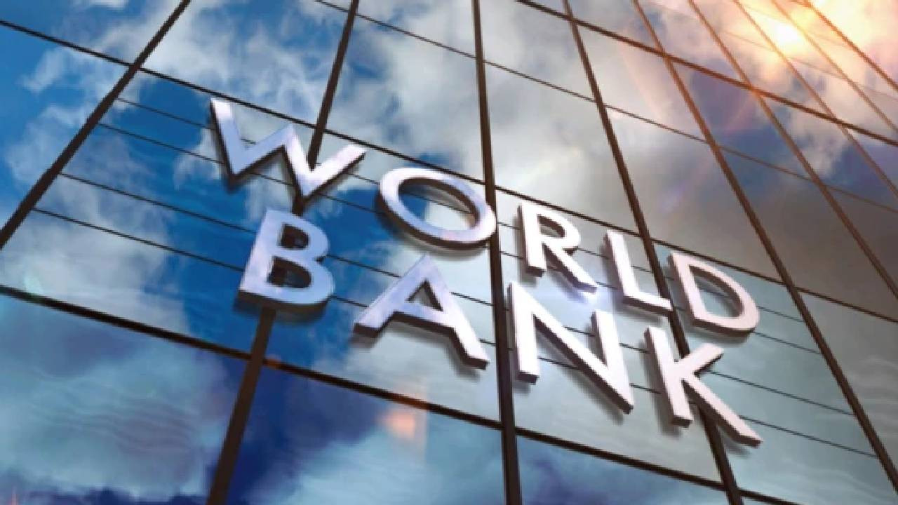 Dünya Bankası büyüme tahminini artırdı