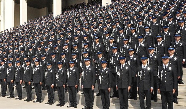 Emniyette terfi ve emeklilikler açıklandı...