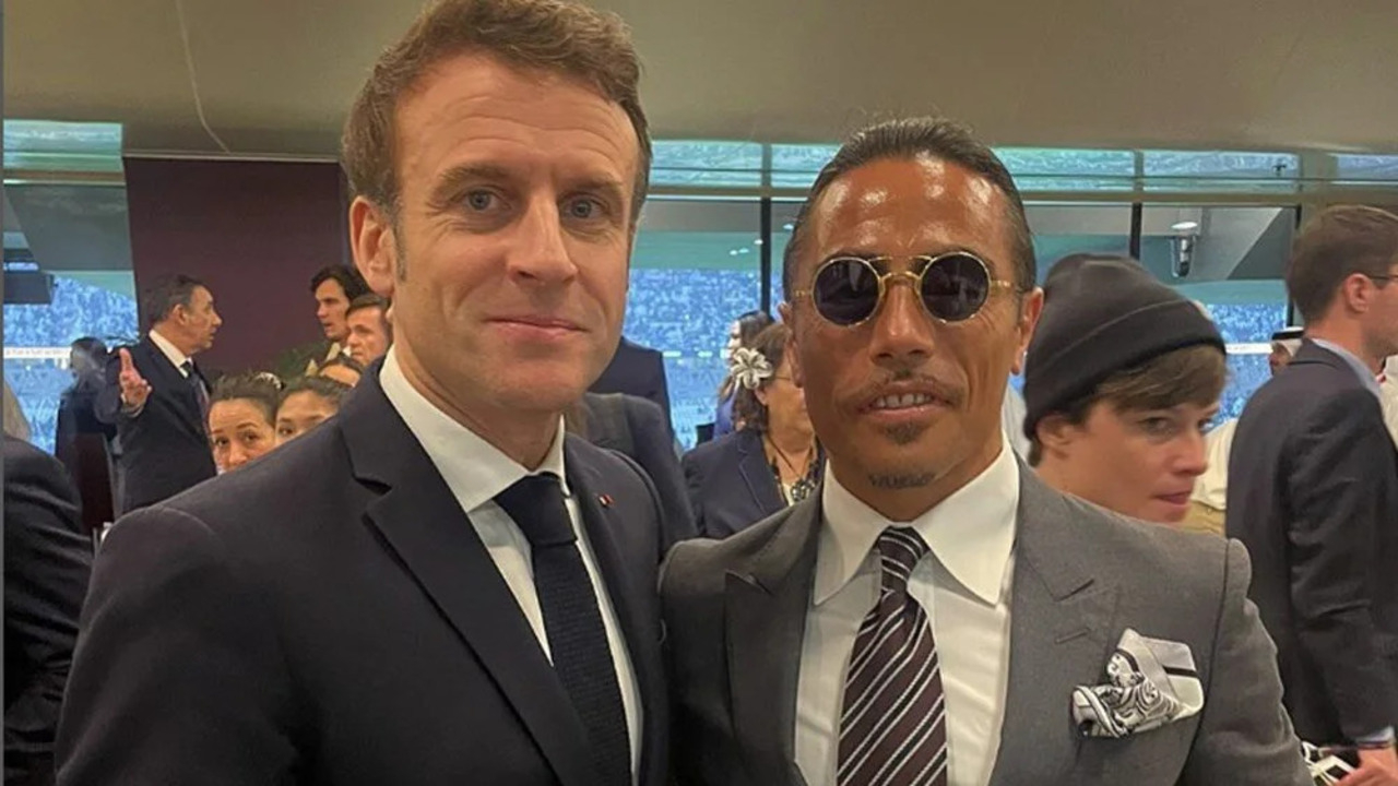 Nusret Gökçe bunu da yaptı! Emmanuel Macron'la bir arada...