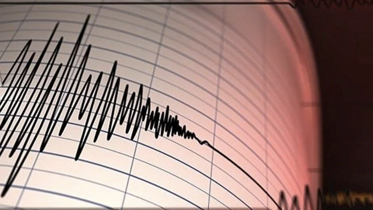 Çanakkale güne depremle uyandı! Ayvacık'ta 3 büyüklüğünde deprem...