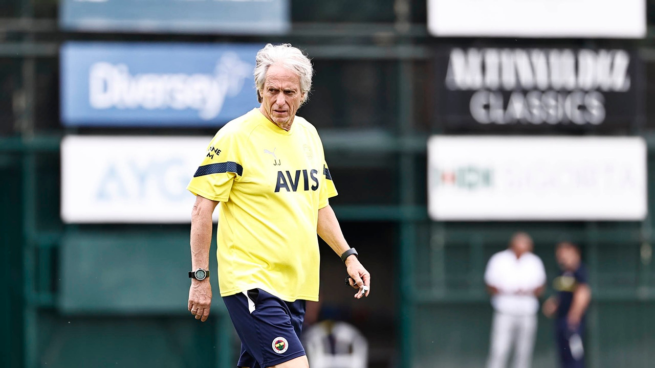 Jorge Jesus önerdi, yönetim çalışmalara başladı