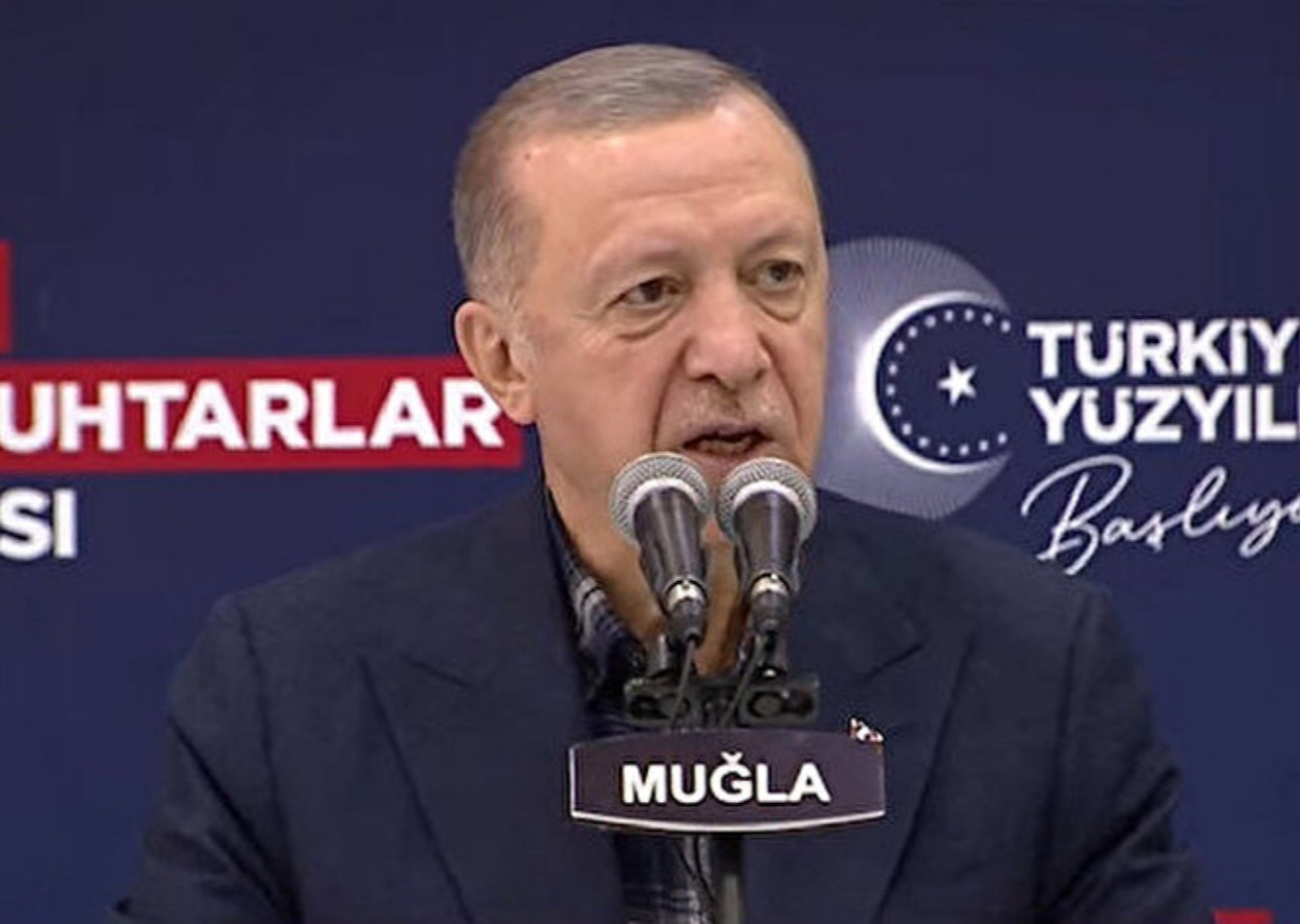 Cumhurbaşkanı Erdoğan: Cumhurbaşkanını emir eri yapmaya çalışıyorlar!