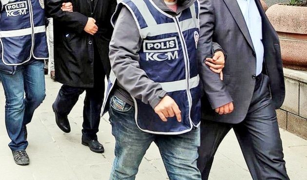 ByLock'cu esnaflara operasyon! 20'ye yakın gözaltı var...