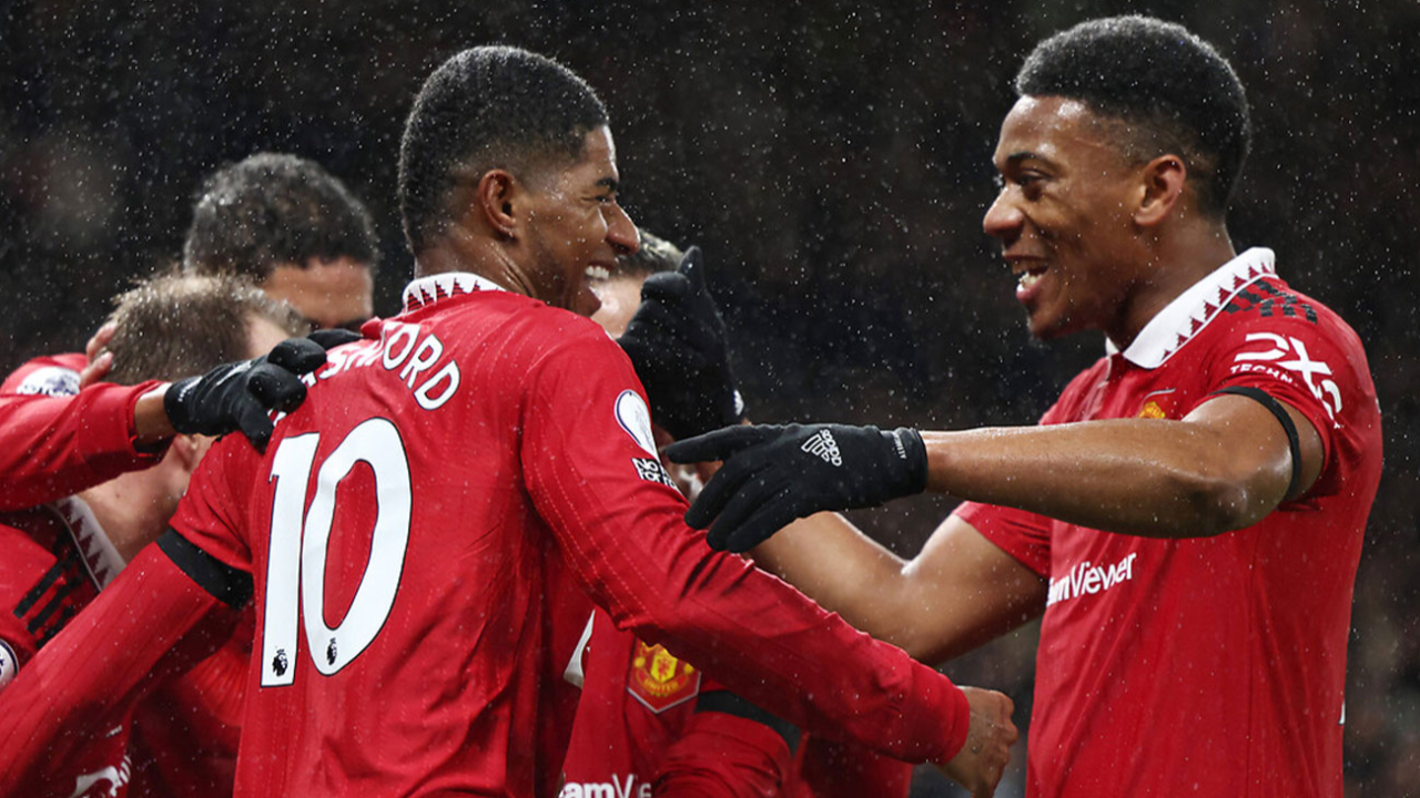 Manchester United takibini sürdürüyor