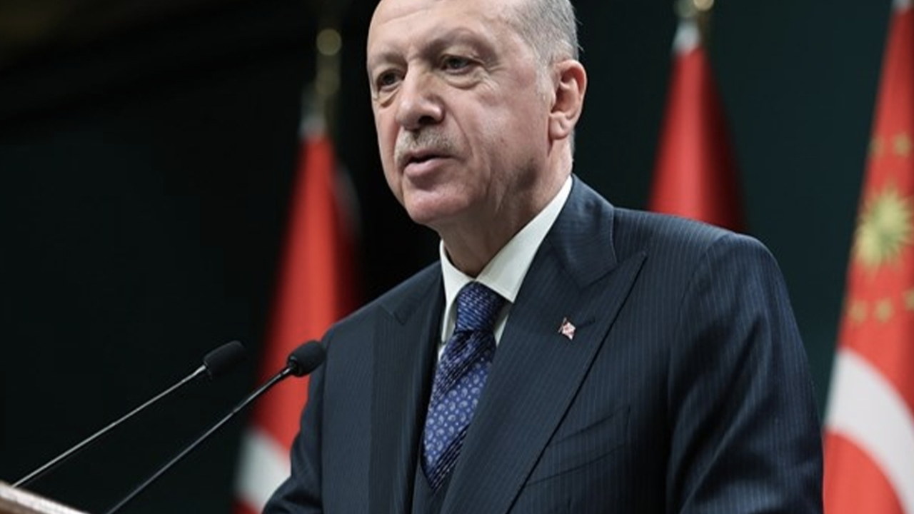 Cumhurbaşkanı Erdoğan'dan PKK eylemlerine göz yuman İsveç'e uyarı! "Münasebetlerimizi çok daha gerebilir"