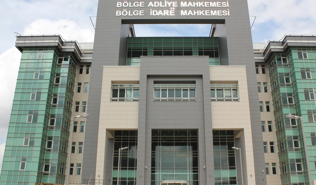 Bölge İdare Mahkemeleri Kanunu'ndaki değişiklik yasalaştı...