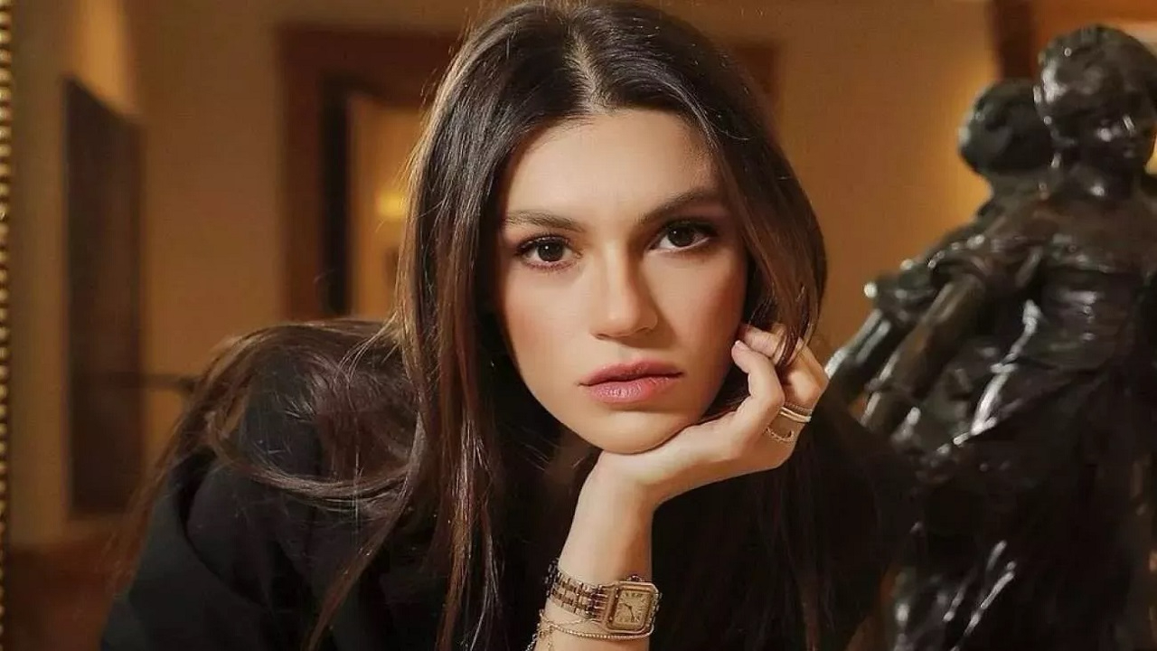 Arka Sokaklar dizisinden ayrılmak onlara yaradı! Setten sete koşuyorlar! Aile dizisi ile ekranlara geri dönüyor!