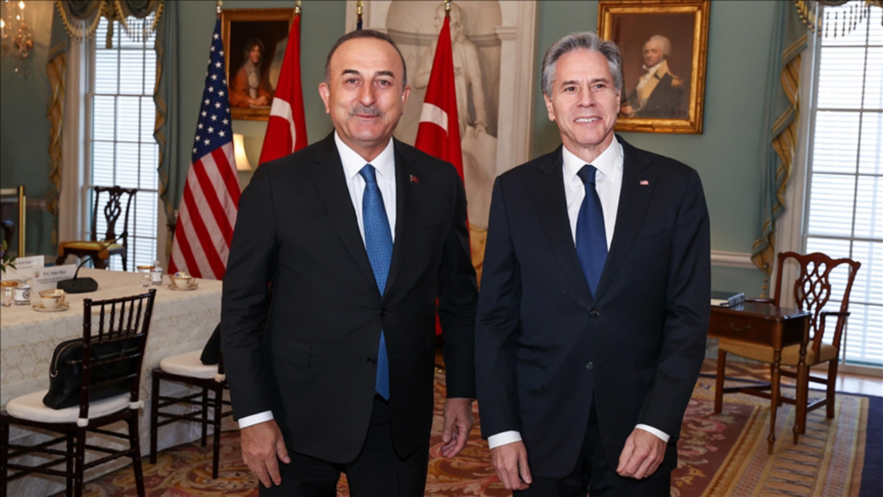 Bakan Çavuşoğlu ABD’li mevkidaşıyla bir araya geldi