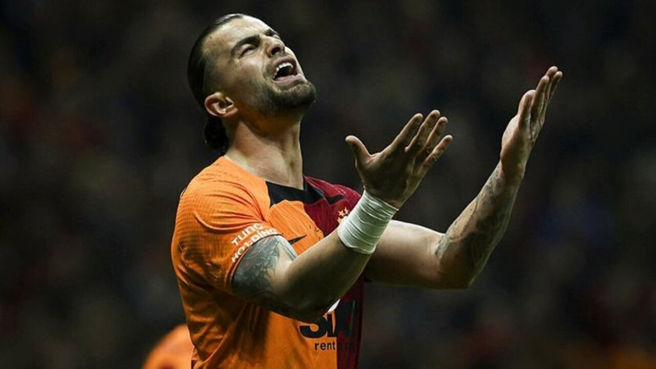 Galatasaray'da Abdülkerim Bardakcı Antalyaspor galibiyeti sonrası konuştu: Victor Nelsson ile iyi anlaşıyoruz...