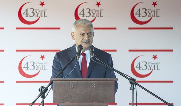 Başbakan Binali Yıldırım KKTC'de, Rum Kesimi'ne sert çıktı...