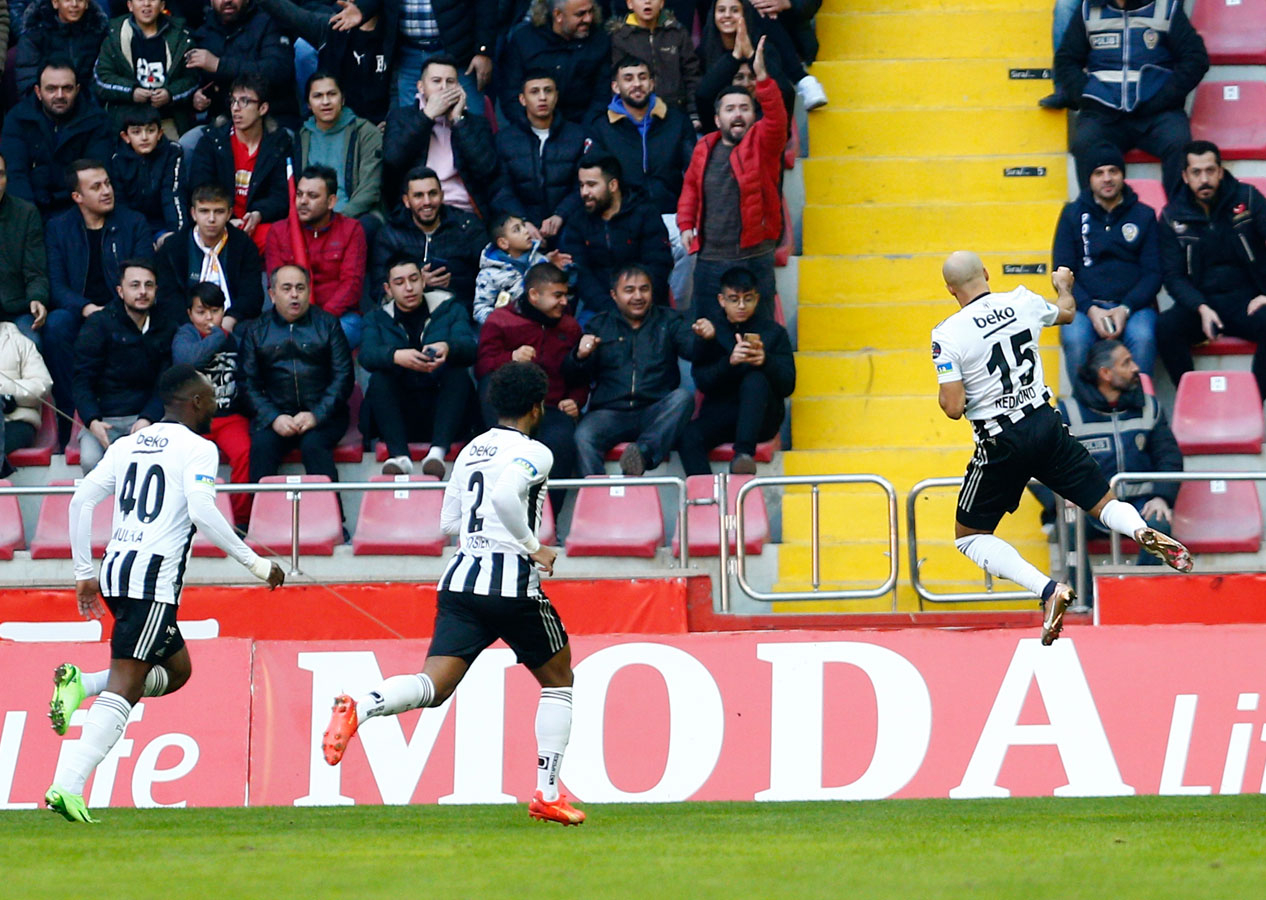 Beşiktaş, Kayserispor deplasmanında 3 puana uçtu