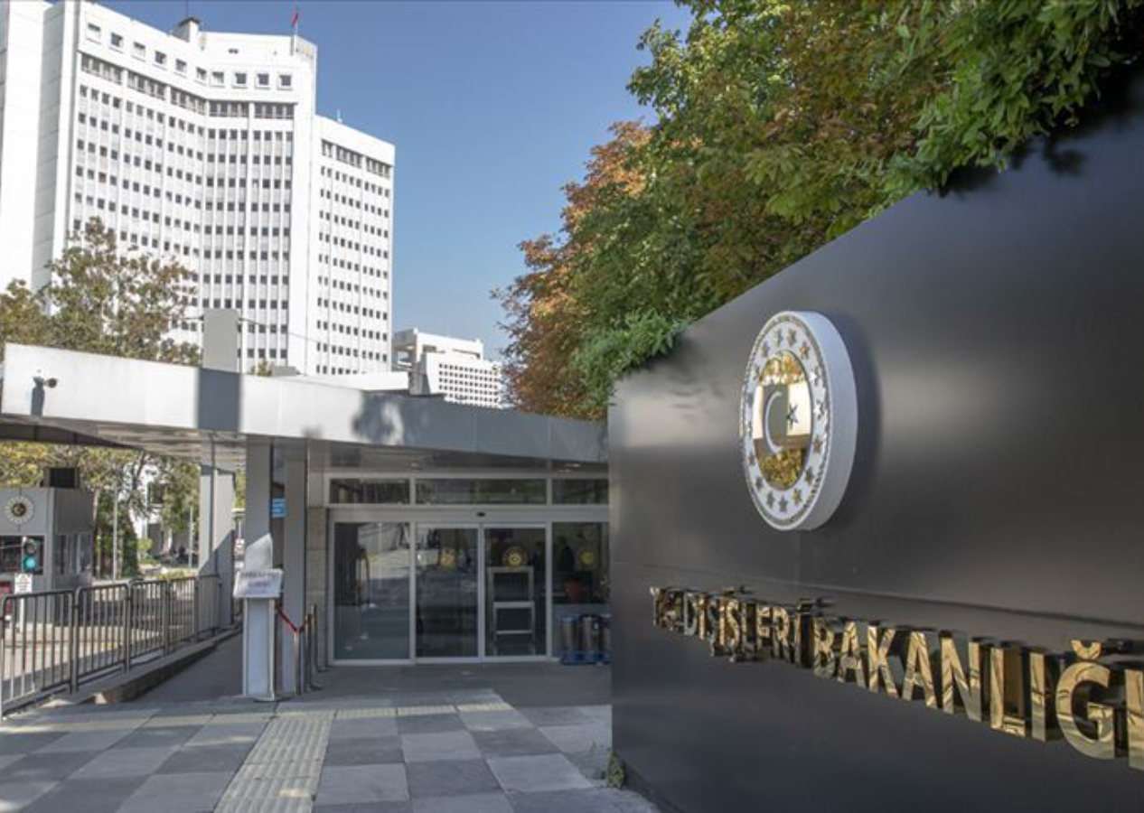 İsveç'in Ankara Büyükelçisi Dışişleri'ne çağrılarak uyarıldı