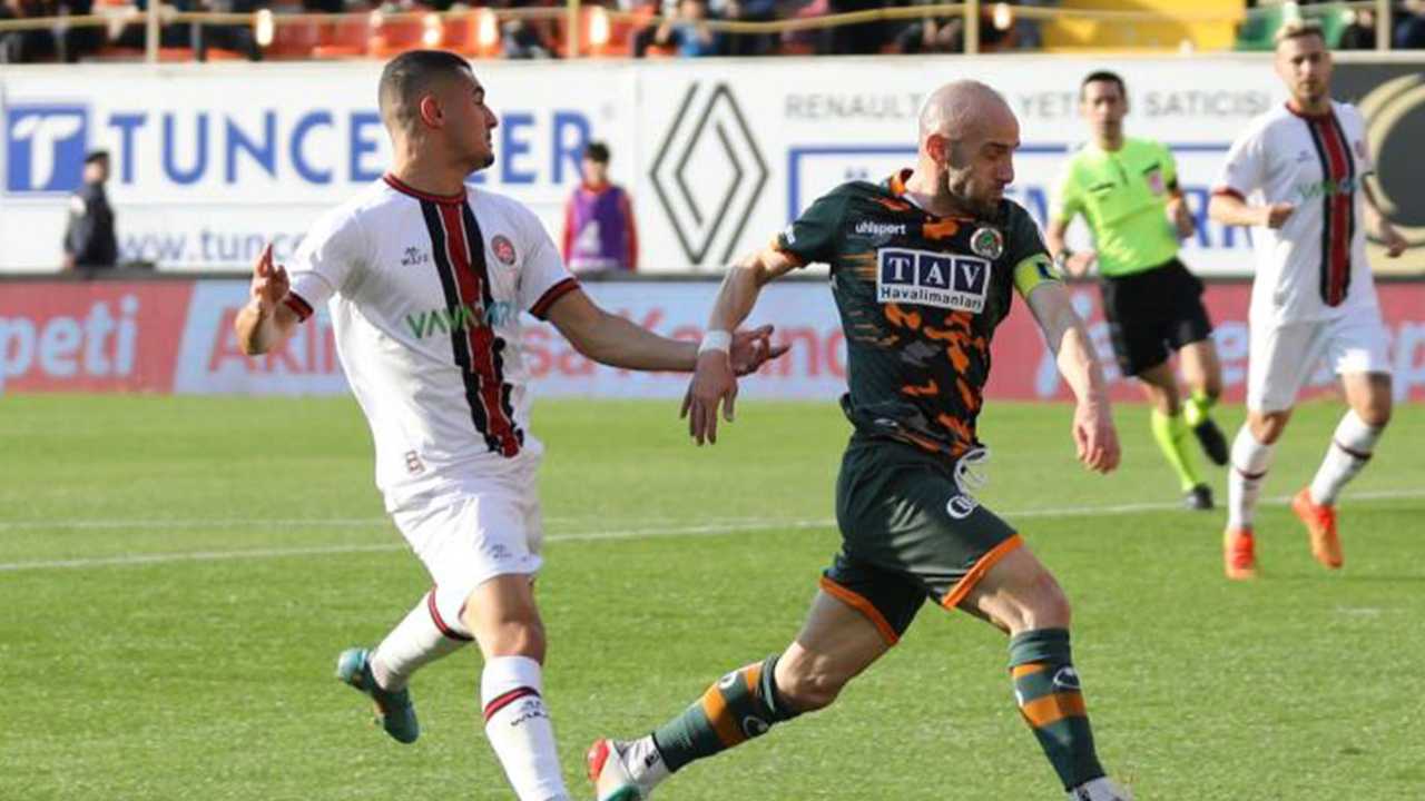 Alanyaspor ve Karagümrük berabere kaldı