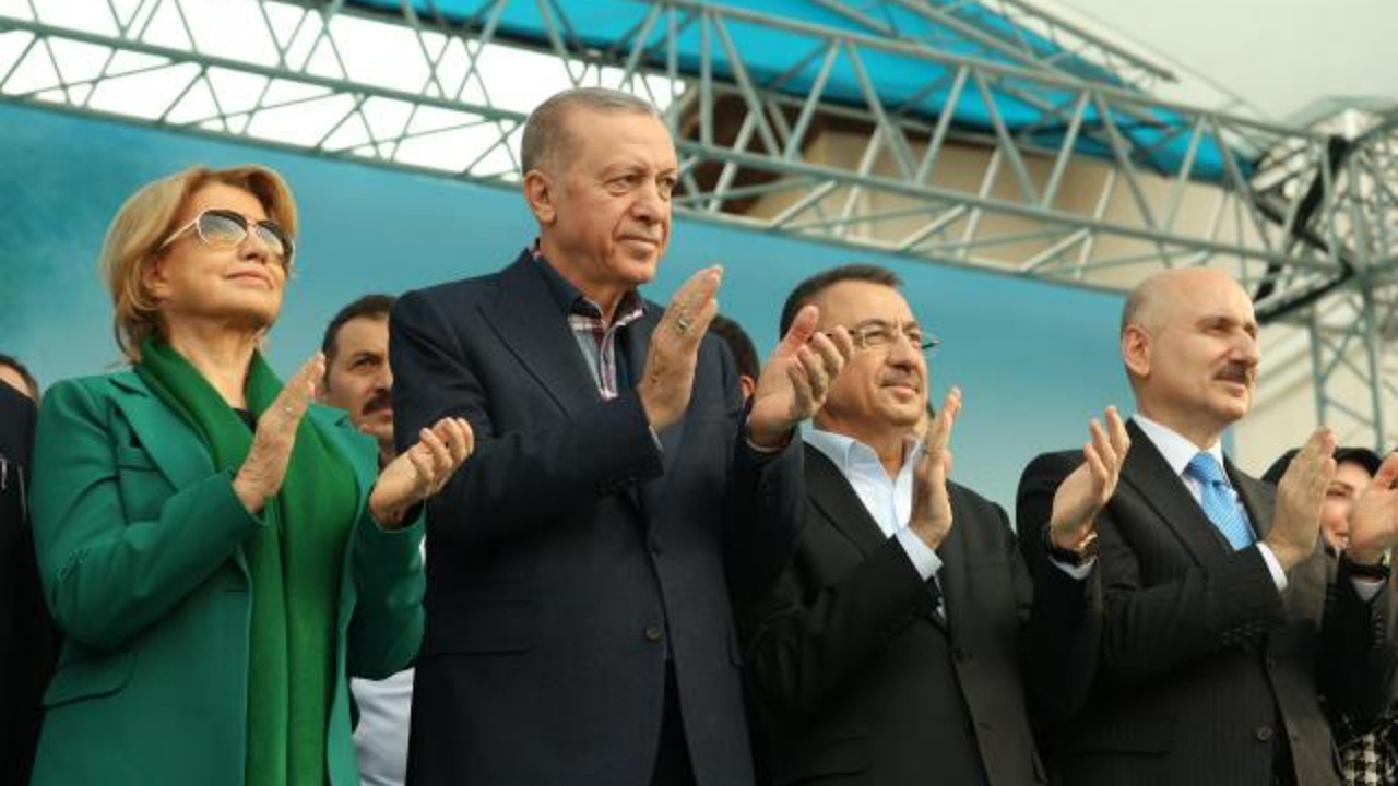 Açılış törenine Cumhurbaşkanı Erdoğan'ın yanındaki isim damga vurdu! Kurdeleyi Tansu Çiller ile birlikte kesti...