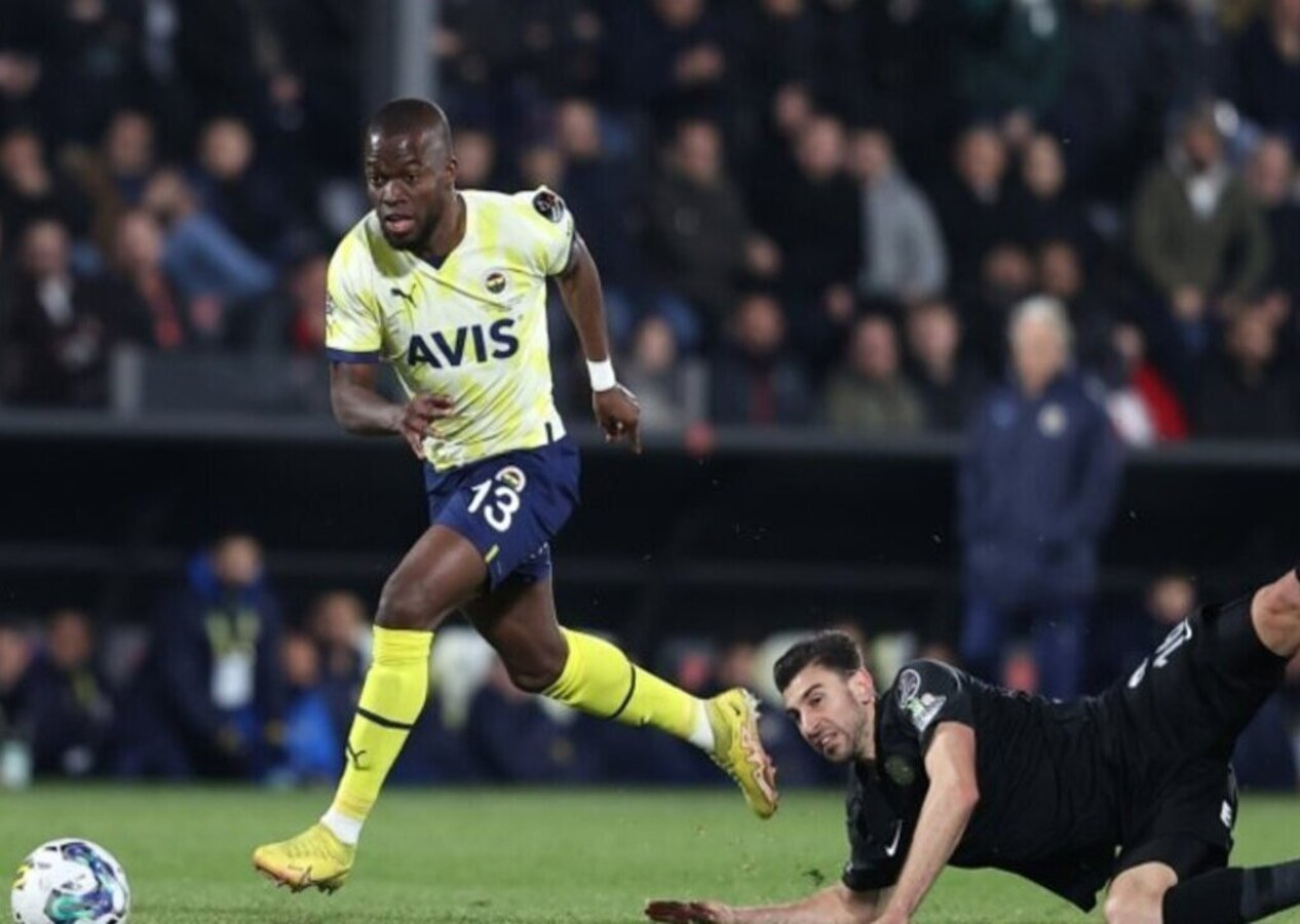 Ümraniyespor - Fenerbahçe maçında Enner Valencia'nın golü VAR'dan döndü!