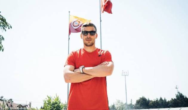 Almanlar'dan şok karar: O reklamı durdurdular! / VİDEO