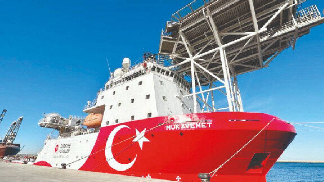 Mukavemet göreve hazır: Enerji filosunun son üyesi deniz tabanındaki inşa sürecine destek verecek