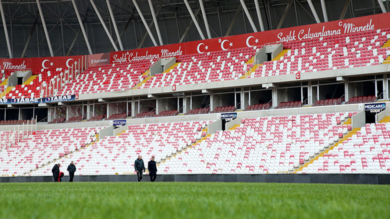 Sivas 4 Eylül Stadyumu'na inceleme yapıldı