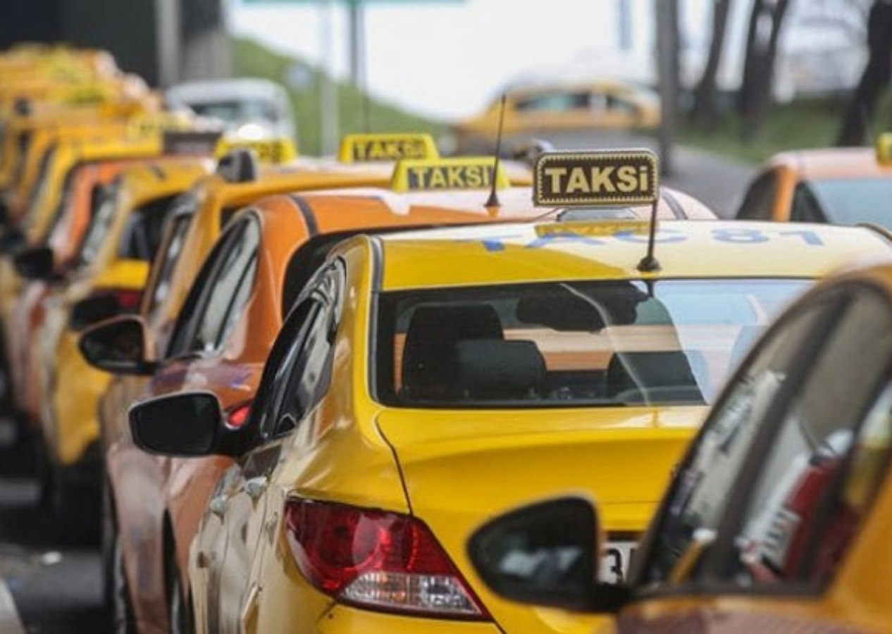 İstanbul'da taksilerde yeni dönem! UKOME'de kabul edildi! Tepe lambaları değişiyor...