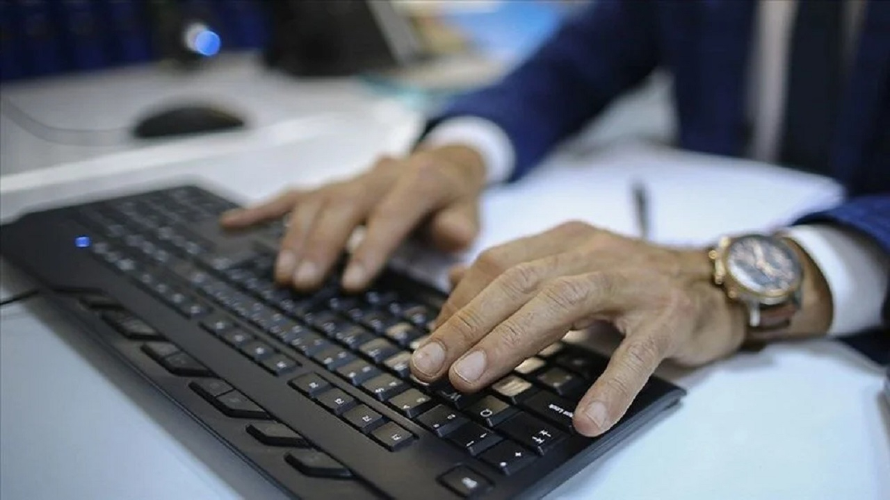 Yeni bir kadro düzenlemesi için hazırlıklar başladı! Ücretli öğretmenler ile uzman askerleri de ilgilendiriyor