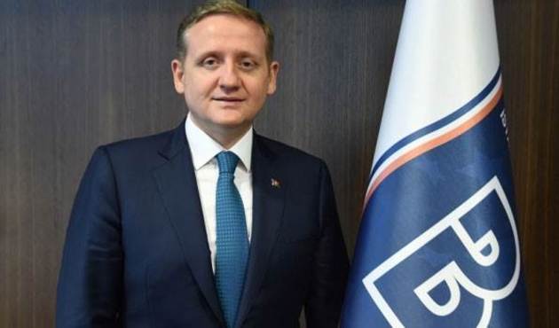 Başakşehir eski Beşiktaşlı futbolcuyu resmen kadrosuna kattı!