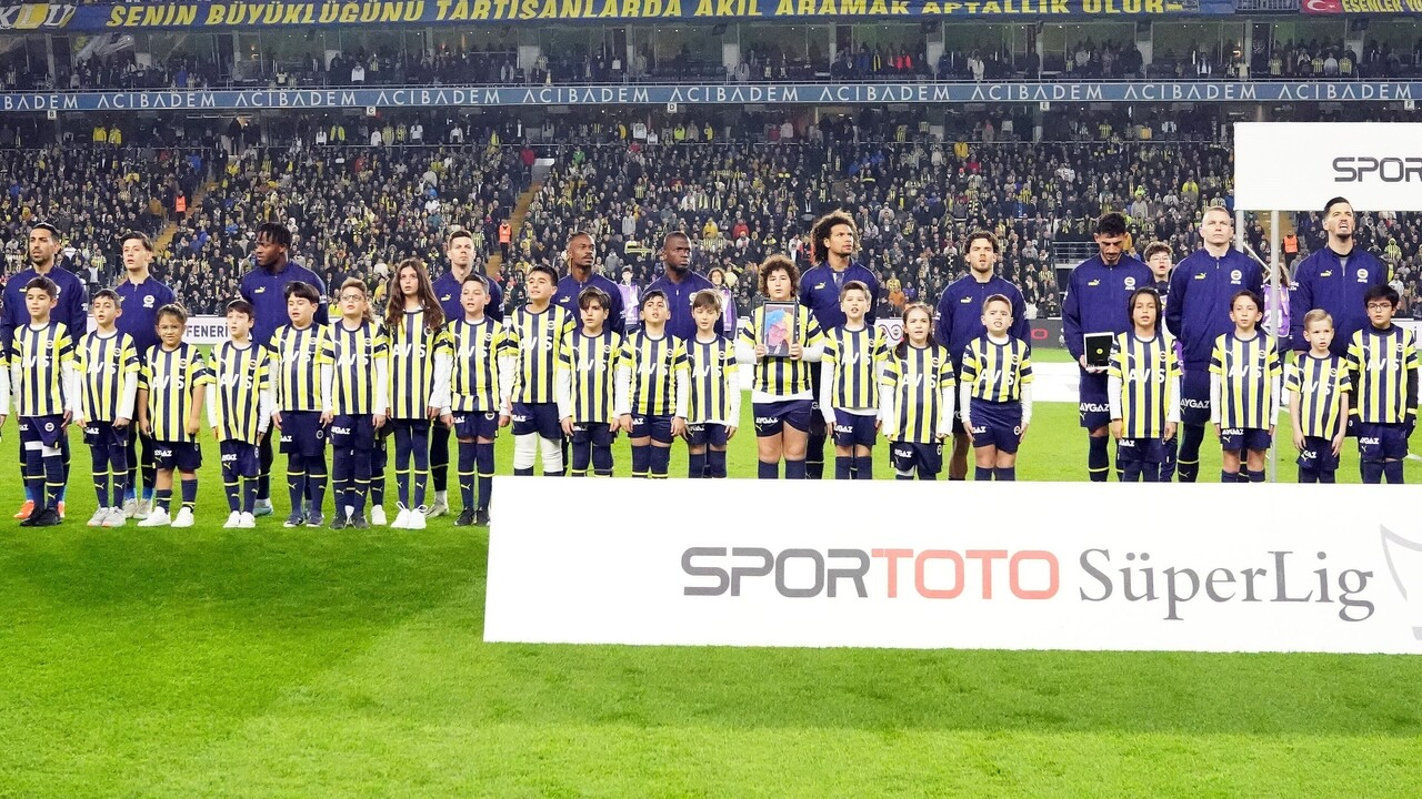 Fenerbahçe'den Enner Valencia, Arda Güler ve Altay Bayındır Kasımpaşa galibiyeti sonrası konuştu! ''Hiçbir maçta 5 gol atamadığımı söyleyeceğim...''
