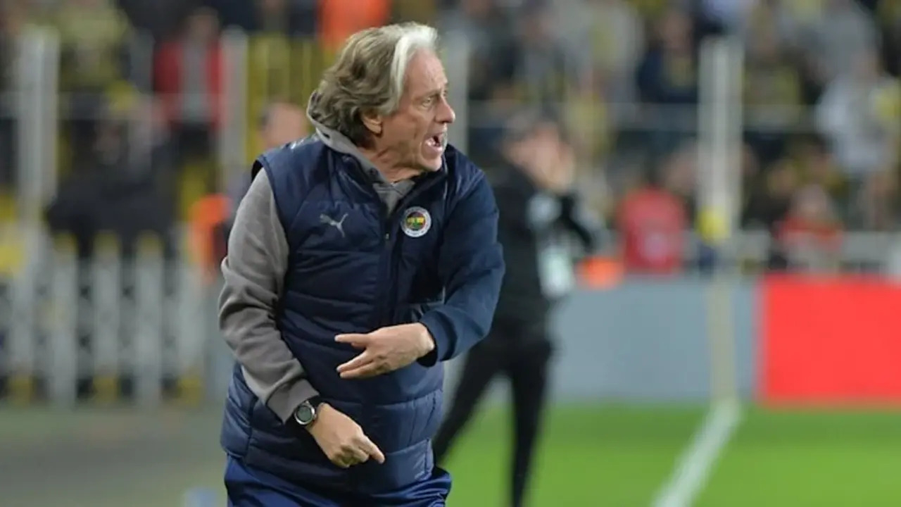 Fenerbahçe - Kasımpaşa maçında Jorge Jesus'tan penaltı kararı!