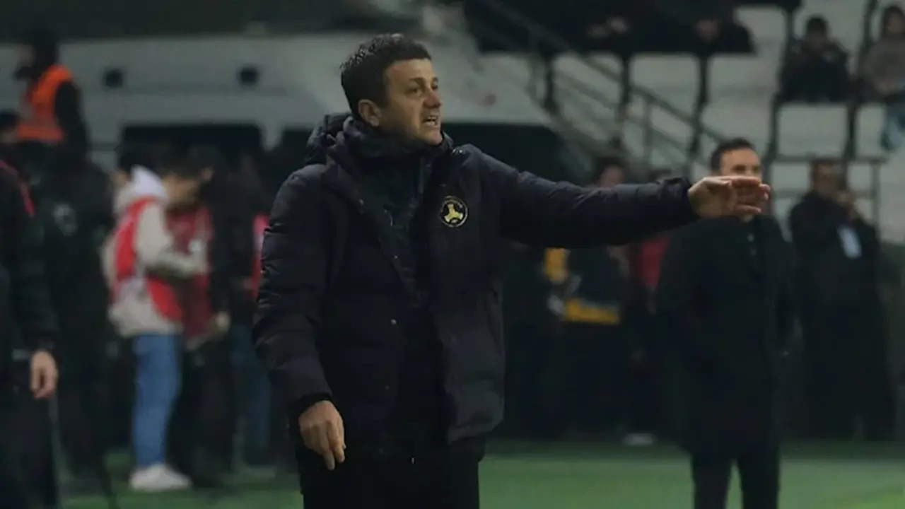 Giresunspor Teknik Direktörü Hakan Keleş Galatasaray mağlubiyeti sonrası konuştu: Kötü oynadık ve farklı mağlup olduk...