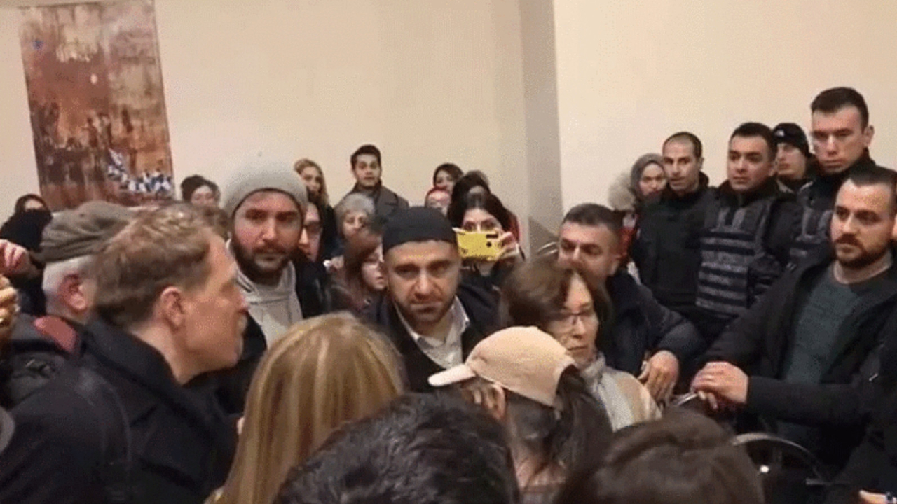 6 yaşında çocuğun evlendirilmesi davasında sıcak gelişme! Duruşma öncesi gerginlik!