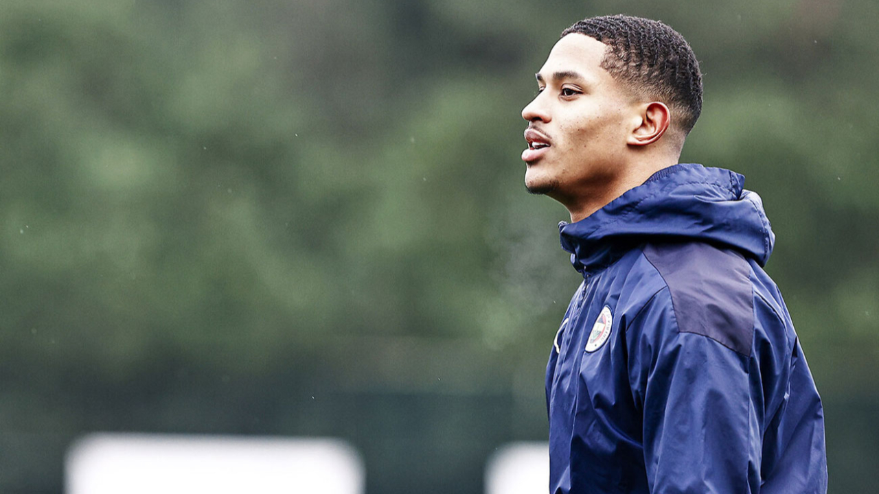 Oosterwolde takımla ilk antrenmanına çıktı
