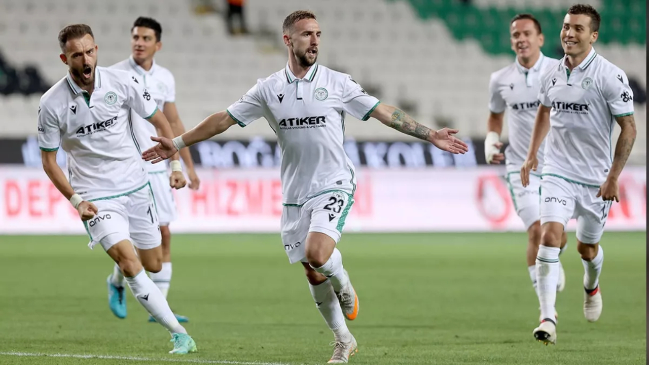 Beşiktaş Boşnak oyuncuyu renklerine bağladı
