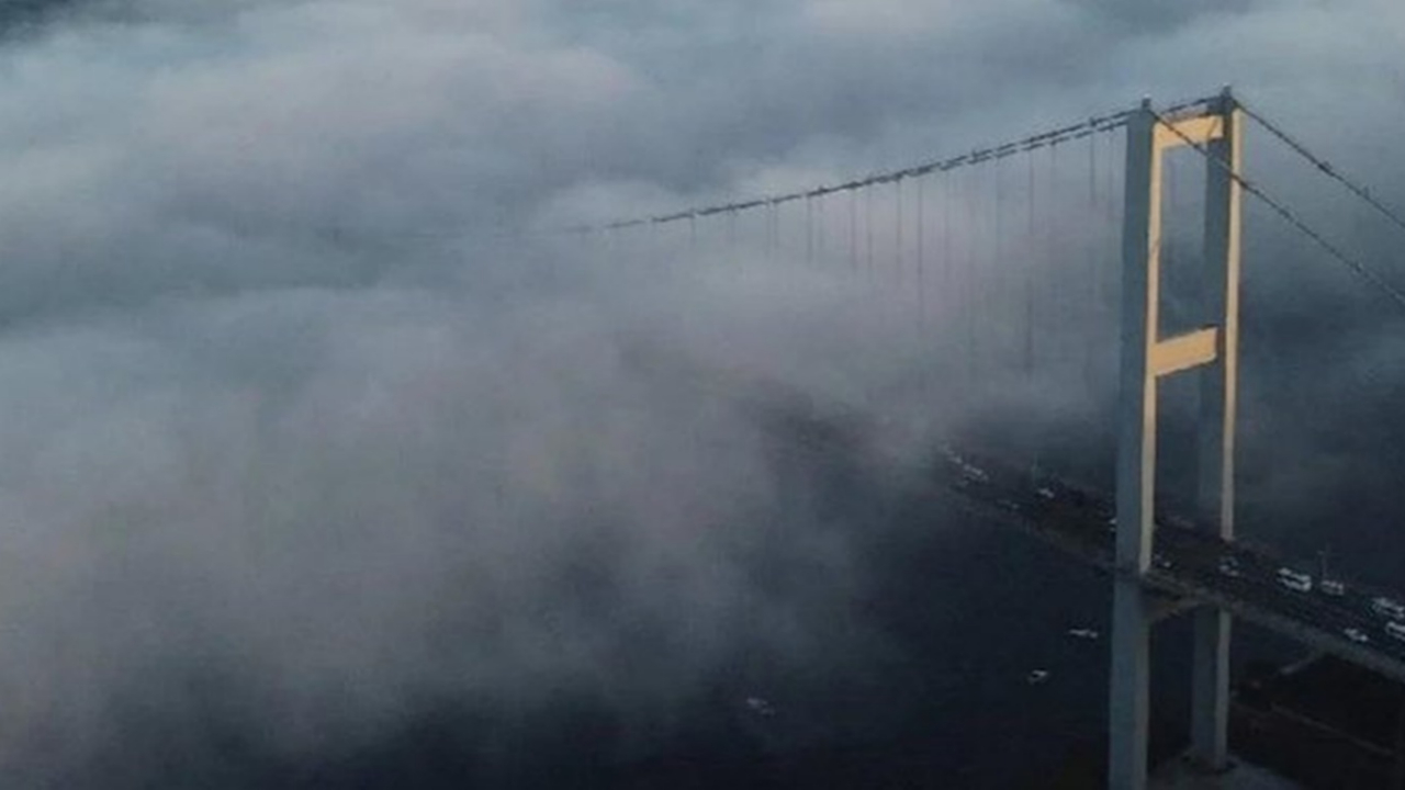 İstanbul Boğazı'nda gemi trafiği çift yönlü durduruldu!