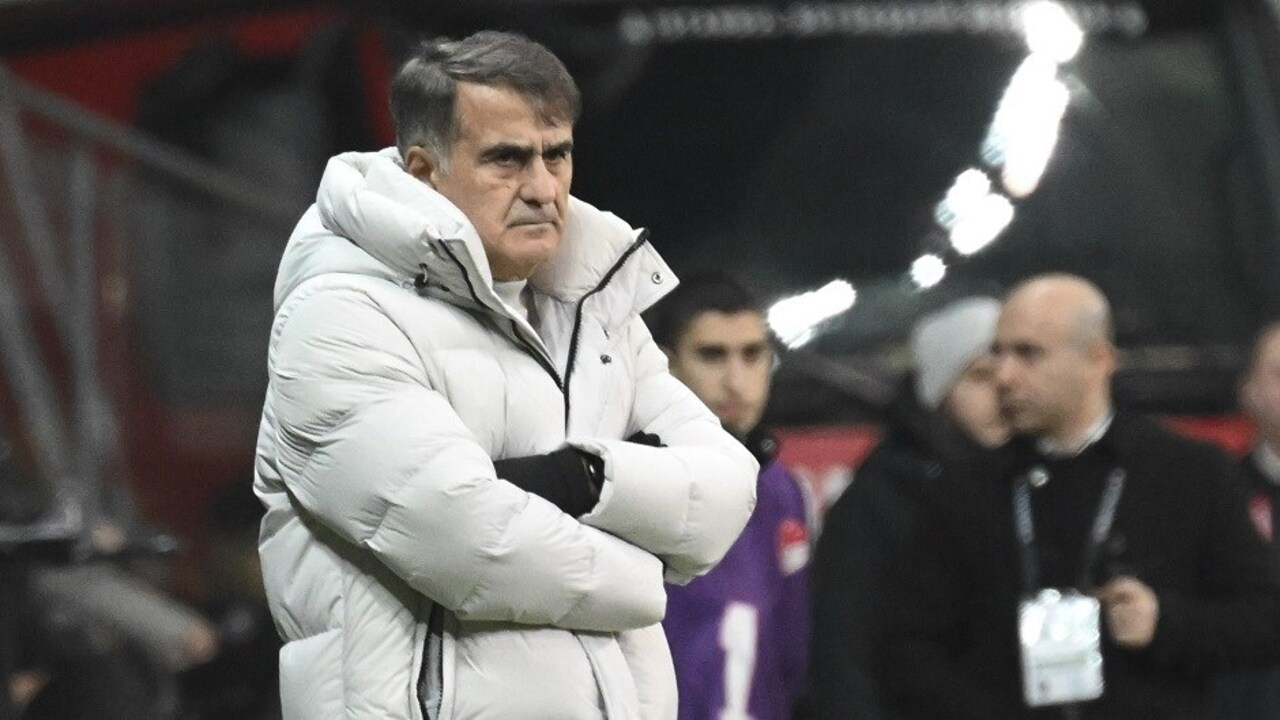 Beşiktaş Teknik Direktörü Şenol Güneş Fatih Karagümrük maçı öncesi konuştu: Mutlaka kazanmak istiyoruz...