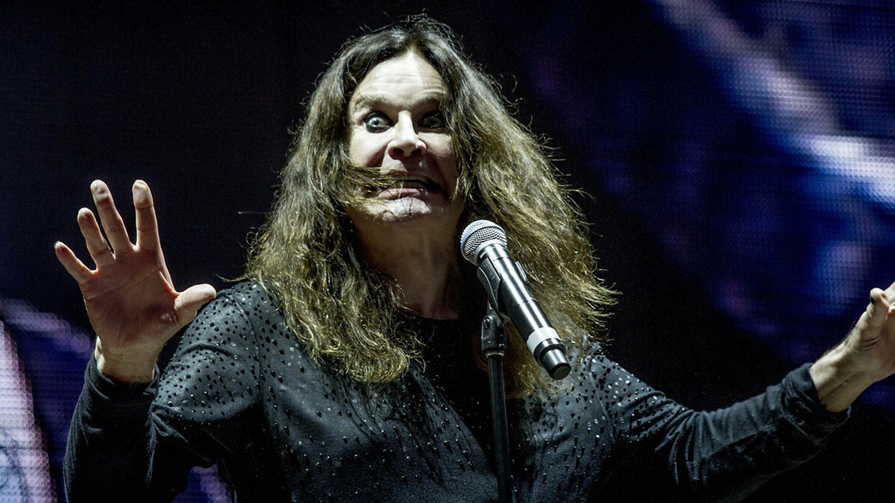 Hayranları çok üzülecek! Sağlık sorunlarıyla savaşan Ozzy Osbourne, İngiltere ve Avrupa turunu iptal etti