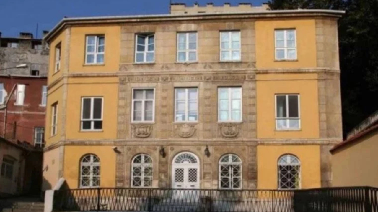 Pierre Loti Fransız Lisesi güvenlik gerekçesiyle kapatıldı
