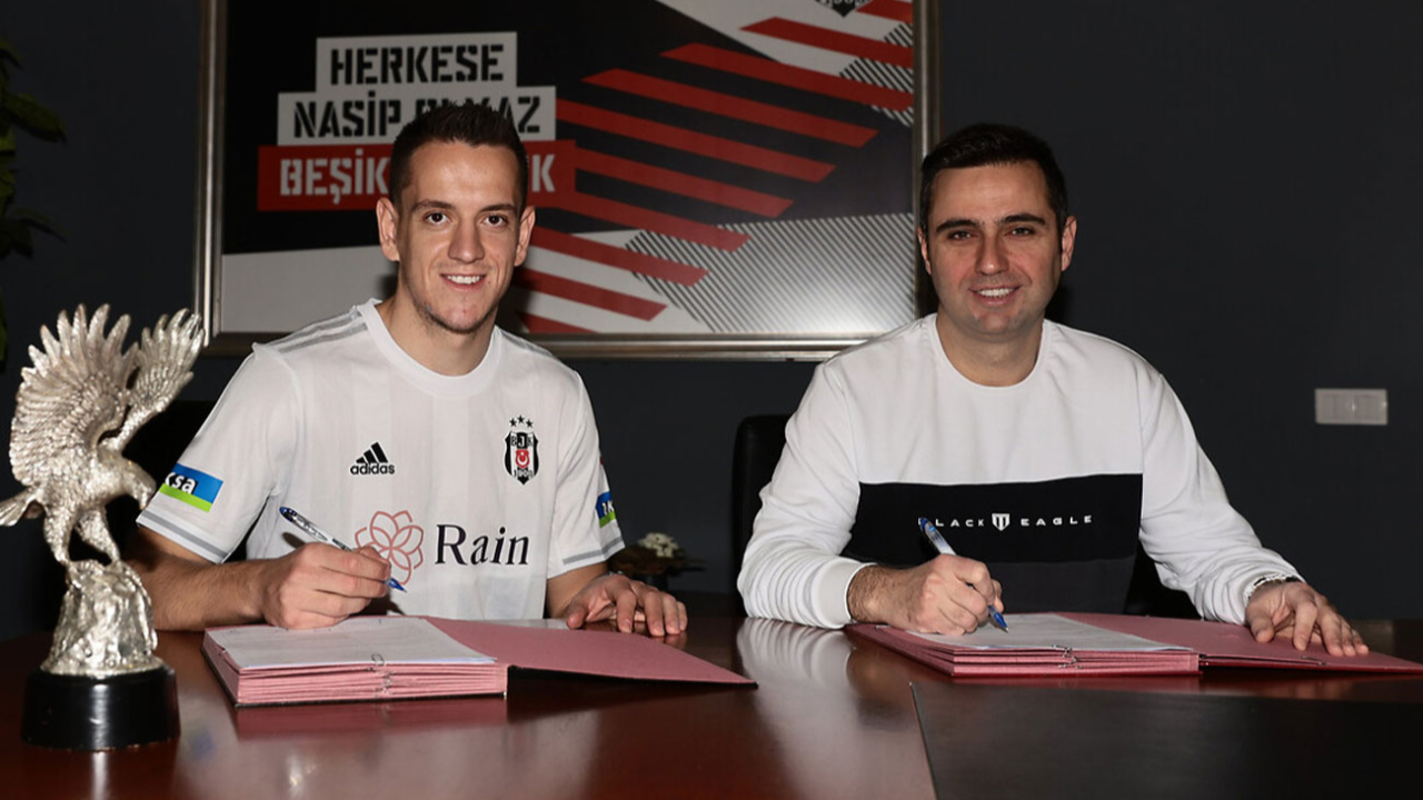 Beşiktaş transferi KAP'a bildirdi