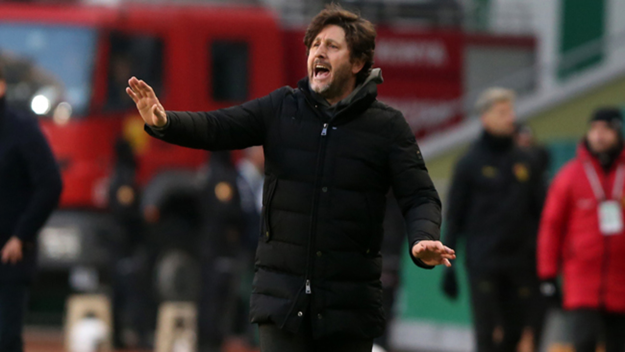 İstanbulspor Teknik Direktörü Fatih Tekke Konyaspor galibiyetini değerlendirdi: Sadece 3 puan aldık...