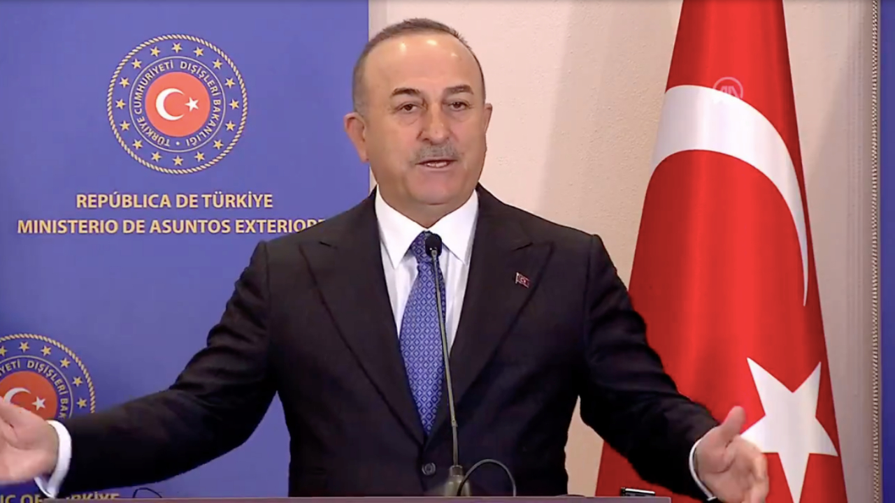 Konsoloslukların kapatılması! Bakan Çavuşoğlu'ndan tepki: Bizim de atacağımız adımlar olacak!